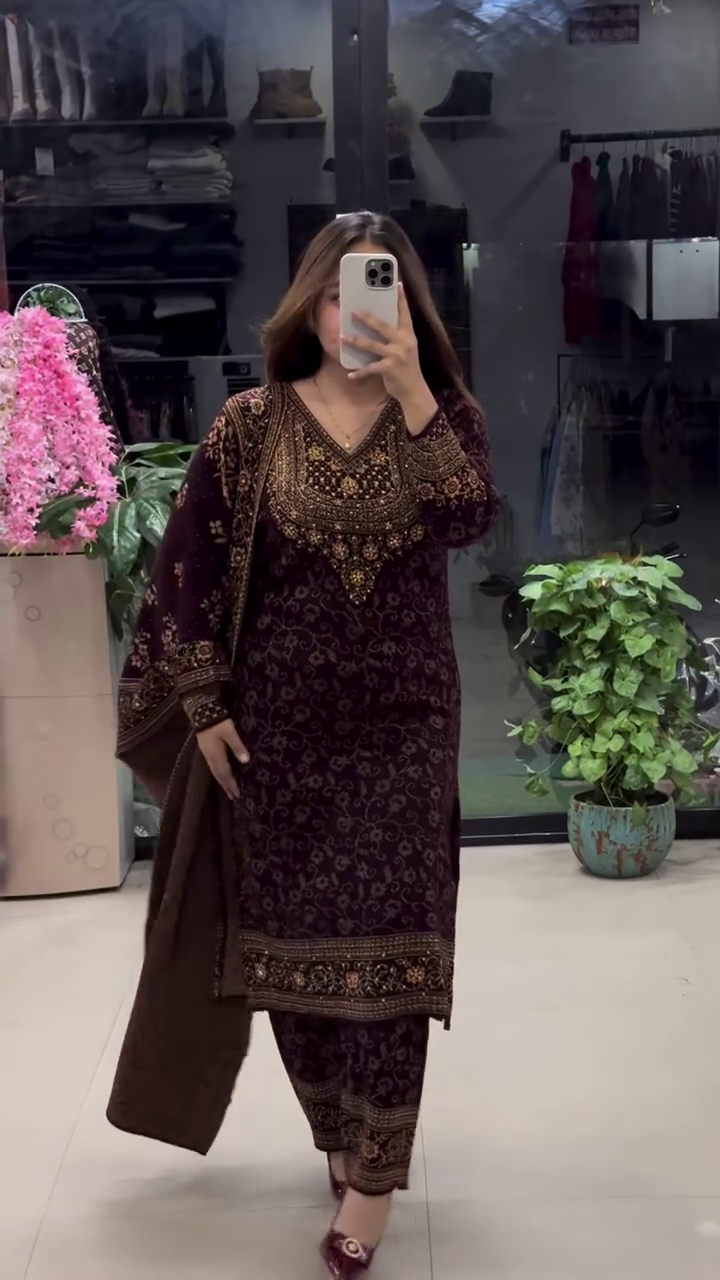 Gorgeous Purple & Red Georgette Embroidery Sequence Salwar Suit – A Perfect Fusion of Elegance and Tradition - Image 4