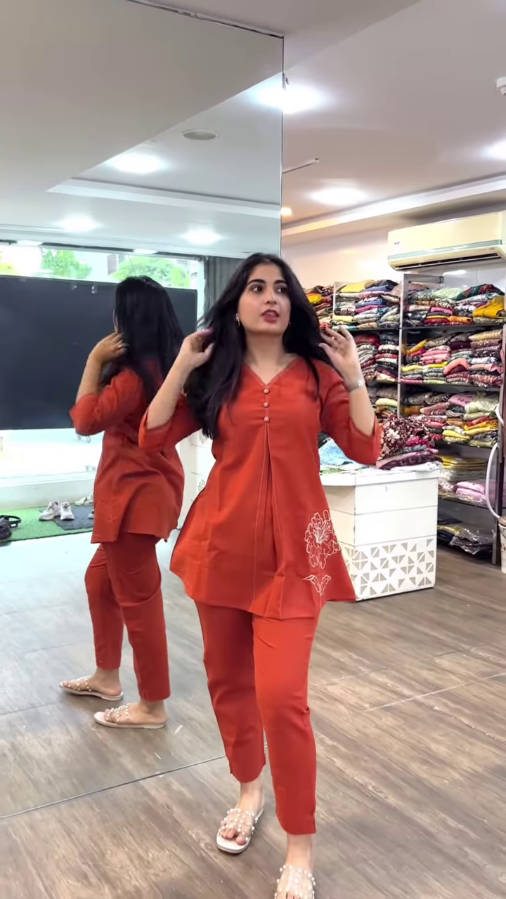 Breezy Elegance: Your Go-To Summer Cotton Co-ord Set 🌿✨ - Image 4