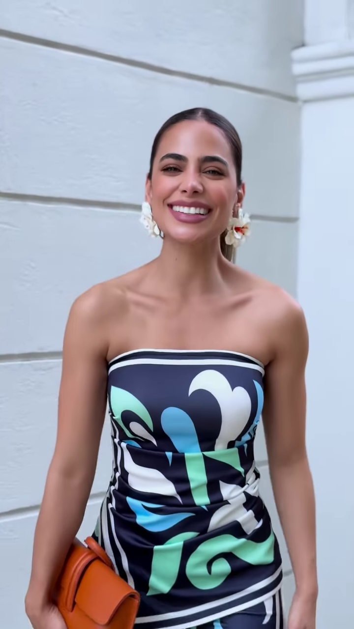 π¨ Swirl Theory β Where Art Meets Attire