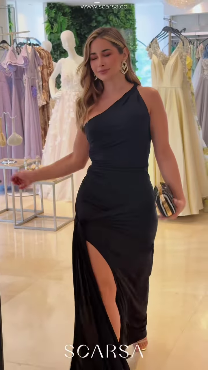 🖤 Night Ascent – Where Silhouettes Speak Louder Than Words - Image 4