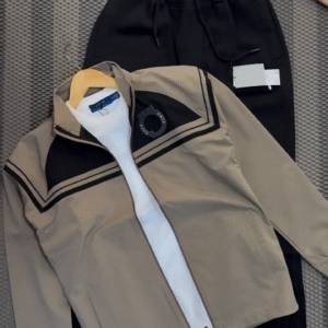 🧥 Premium Onyx Panelled Windbreaker Jacket – All-Season Style Icon