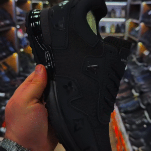 🖤 All-Black Luxury Street Sneakers – Premium Cushion Comfort Edition 🔥👟