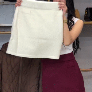 🤍 EleganceEdge™ High-Waist Mini Skirt – Sharp Style, Confident Fit