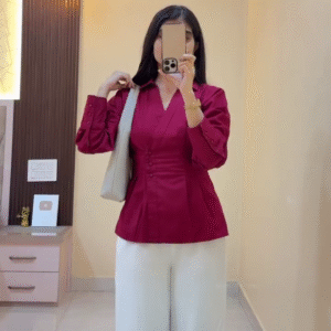 ❤️ Effortless Everyday Style: Women’s Maroon Solid Opaque Casual Shirt ✨