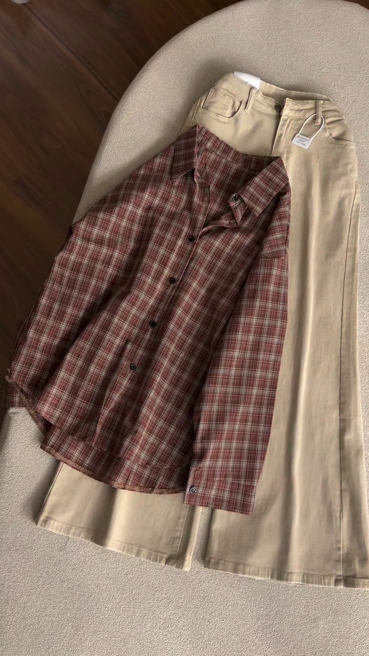 🤎 Effortless Smart-Casual: Brown Plaid Flannel Shirt with Beige Wide-Leg Trousers