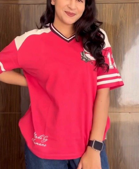 ‹› Trendy Oversized Graphic T-Shirts Collection for Women – Stylish Casual Wear at - Image 6
